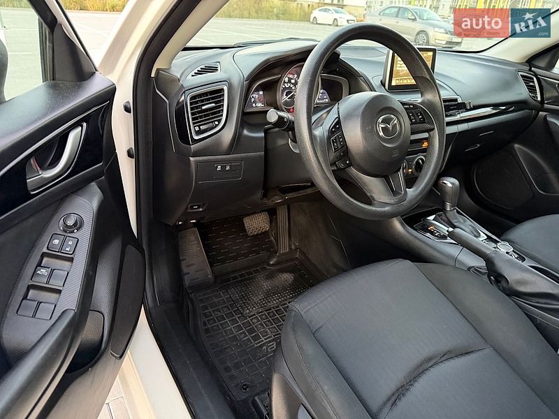 Седан Mazda 3 2015 в Києві