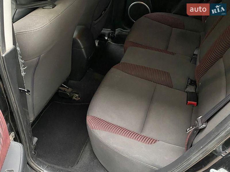 Хэтчбек Mazda 3 2003 в Заре