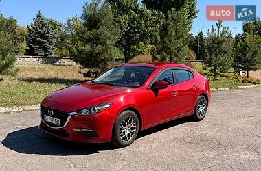 Седан Mazda 3 2017 в Кременчуге