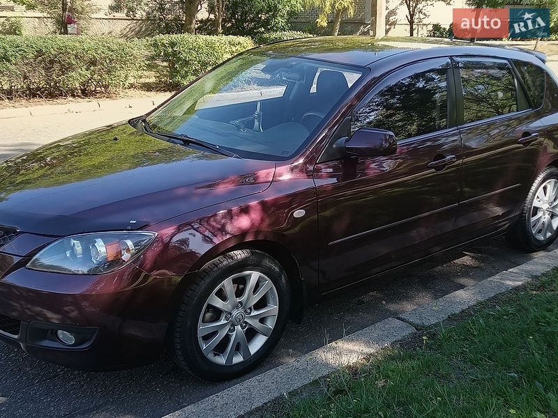 Хетчбек Mazda 3 2006 в Миколаєві