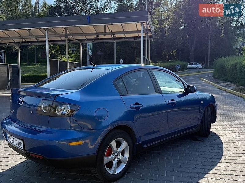 Седан Mazda 3 2005 в Кам'янському