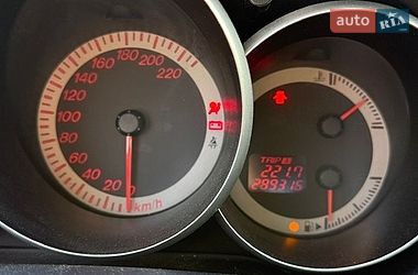 Седан Mazda 3 2005 в Кам'янському
