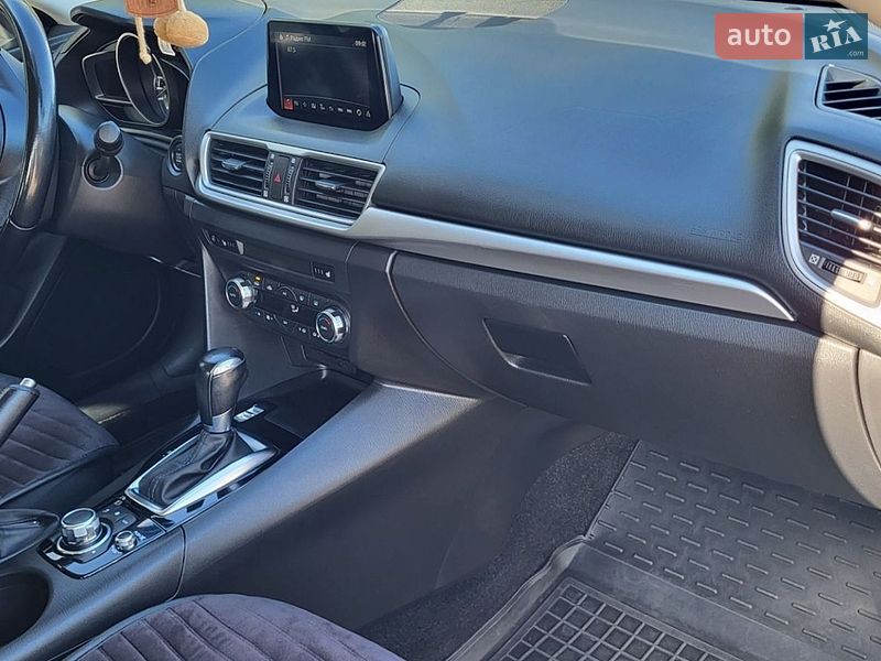 Хэтчбек Mazda 3 2016 в Белой Церкви
