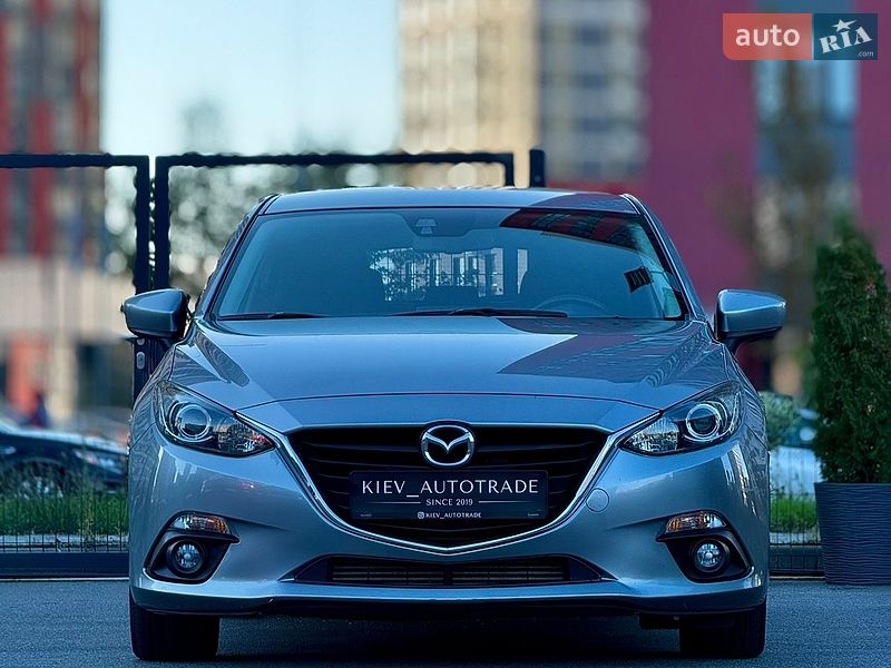 Хэтчбек Mazda 3 2013 в Киеве
