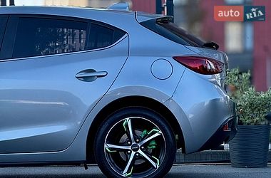 Хэтчбек Mazda 3 2013 в Киеве