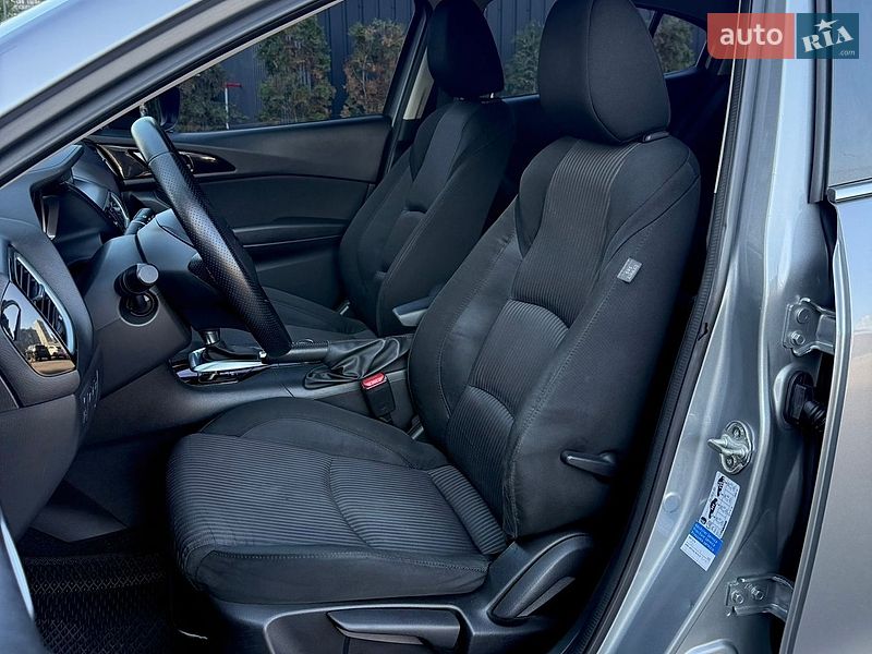 Хэтчбек Mazda 3 2013 в Киеве