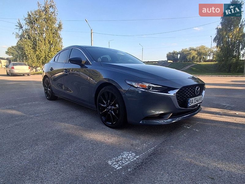Седан Mazda 3 2023 в Александрие
