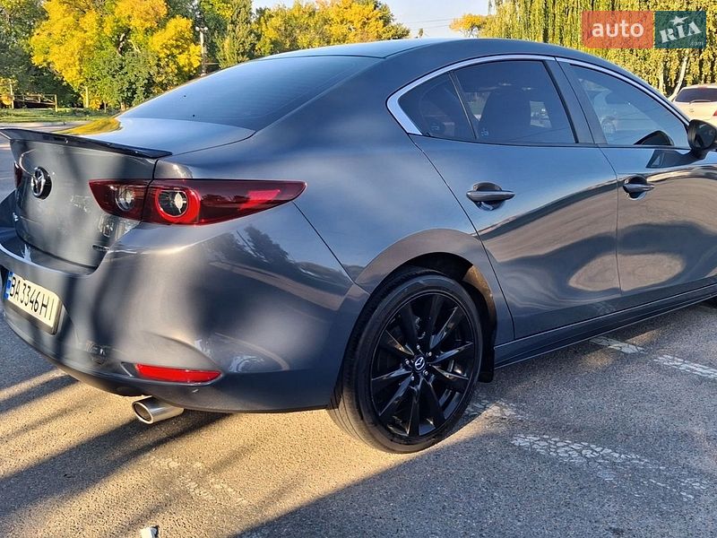 Седан Mazda 3 2023 в Александрие