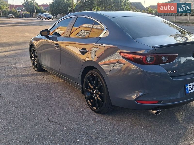 Седан Mazda 3 2023 в Александрие