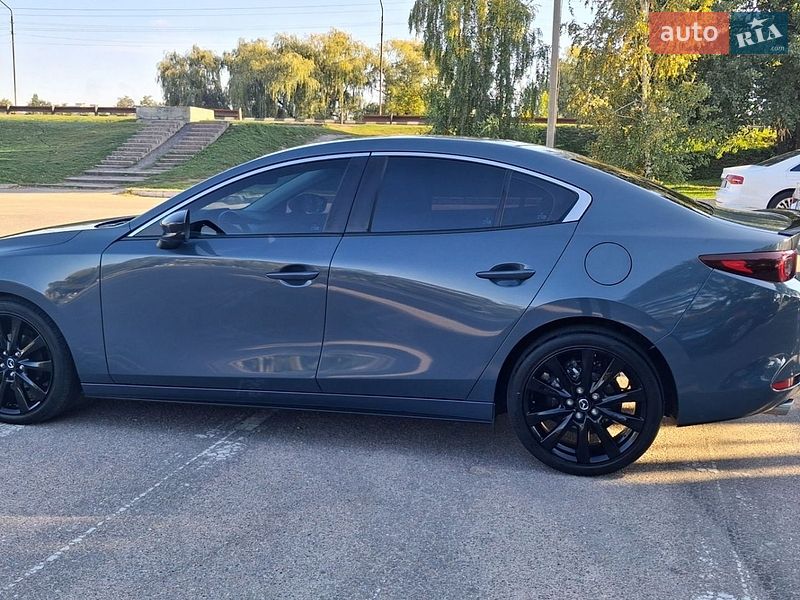 Седан Mazda 3 2023 в Александрие