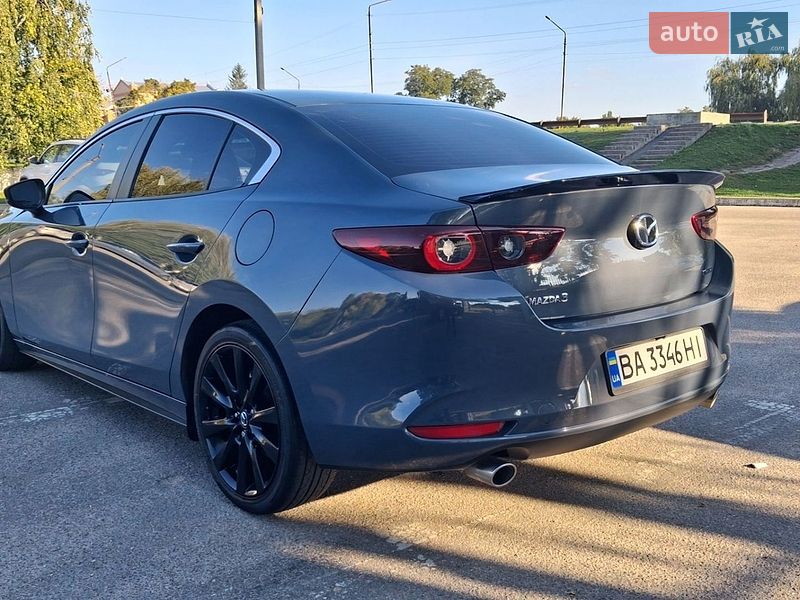 Седан Mazda 3 2023 в Александрие