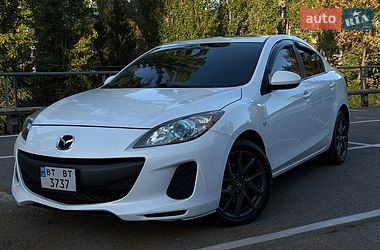 Седан Mazda 3 2012 в Киеве
