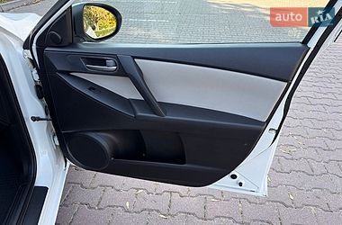Седан Mazda 3 2010 в Миргороді фото 15 Седан Mazda 3 2010 в Миргороді