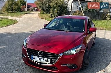 Седан Mazda 3 2017 в Киеве