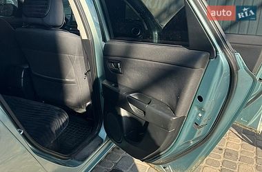 Хетчбек Mazda 3 2004 в Южному