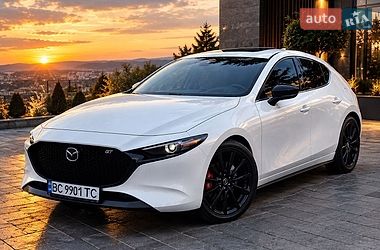 Хэтчбек Mazda 3 2022 в Стрые
