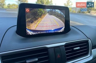 Седан Mazda 3 2018 в Днепре