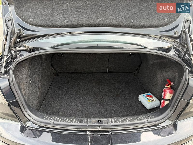 Седан Mazda 3 2008 в Запорожье