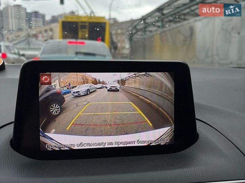 Седан Mazda 3 2018 в Киеве