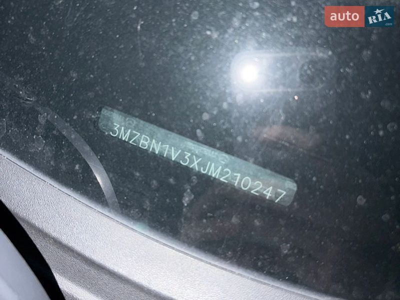 Седан Mazda 3 2018 в Киеве