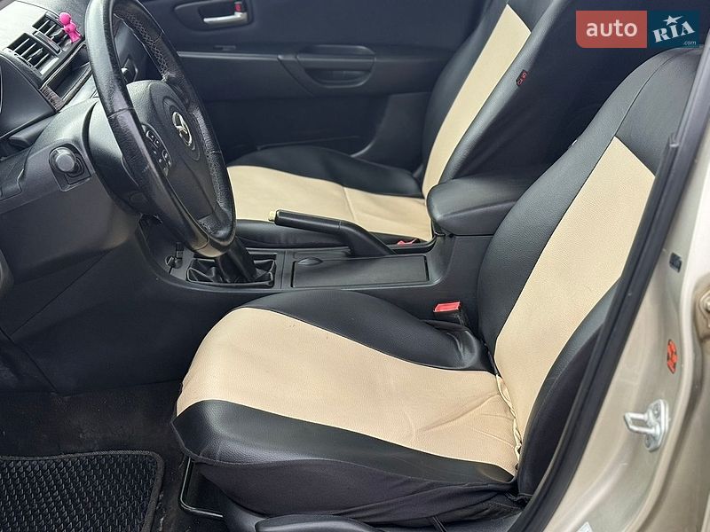 Седан Mazda 3 2006 в Ивано-Франковске