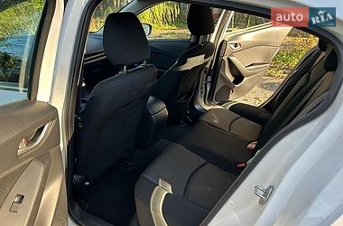 Седан Mazda 3 2016 в Києві