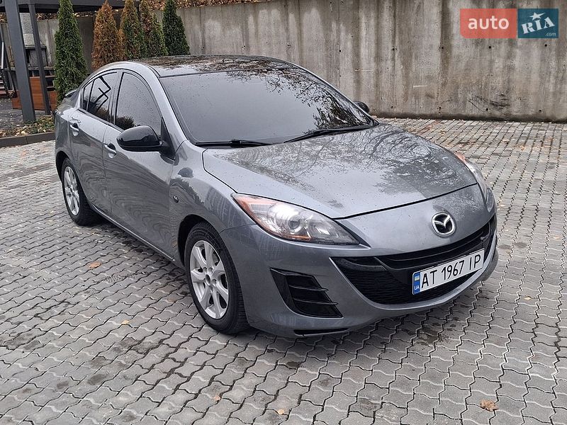 Седан Mazda 3 2011 в Івано-Франківську
