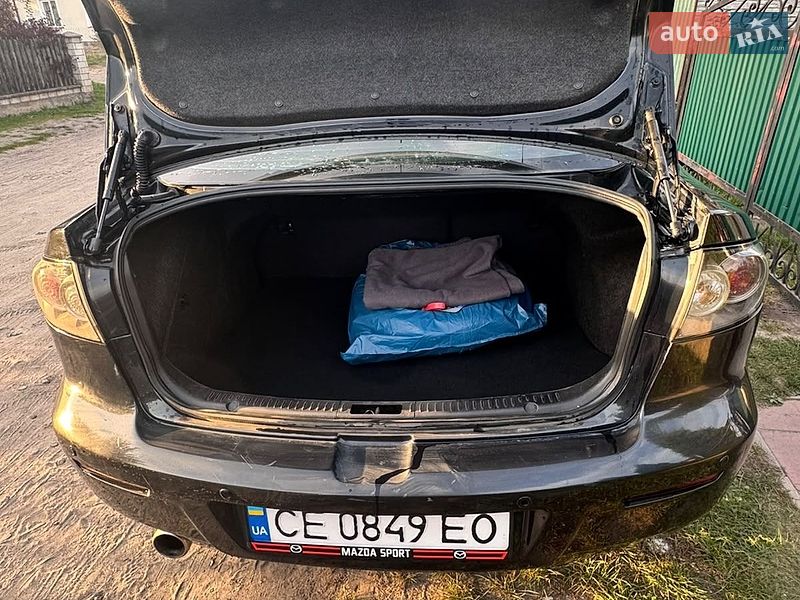 Седан Mazda 3 2007 в Рава-Русской