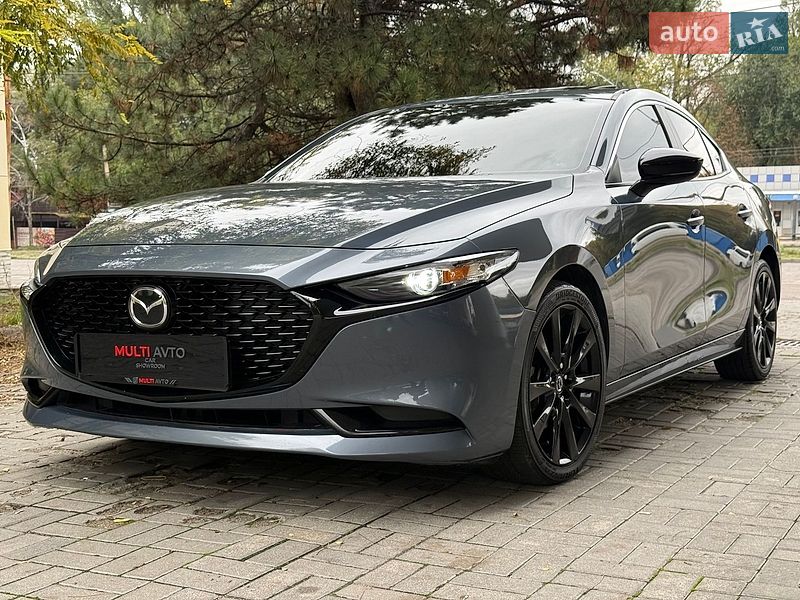 Седан Mazda 3 2023 в Дніпрі