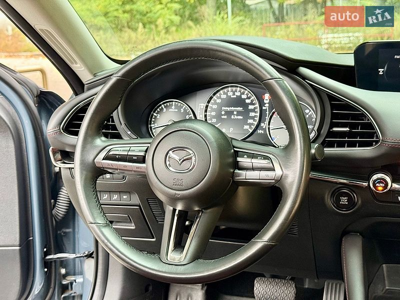 Седан Mazda 3 2023 в Дніпрі