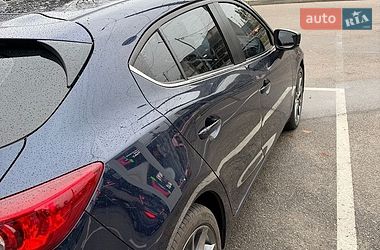 Хэтчбек Mazda 3 2018 в Днепре