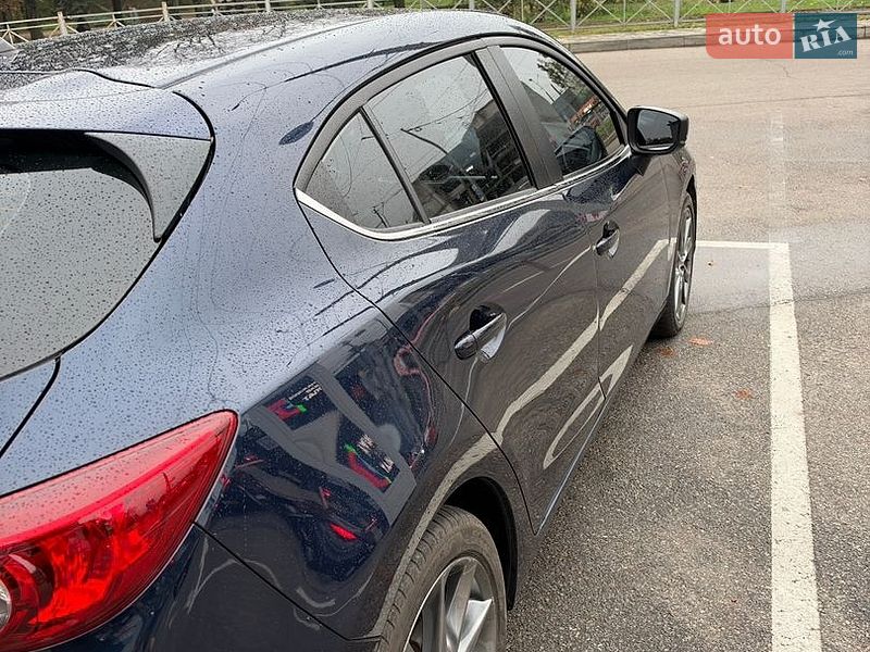 Хэтчбек Mazda 3 2018 в Днепре