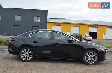 Седан Mazda 3 2021 в Черкасах