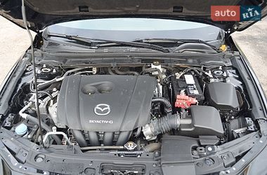 Седан Mazda 3 2021 в Черкасах