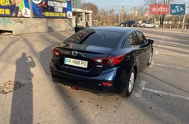 Седан Mazda 3 2015 в Киеве
