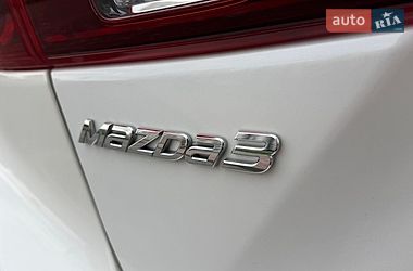 Седан Mazda 3 2014 в Виннице