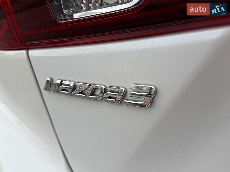Седан Mazda 3 2014 в Виннице