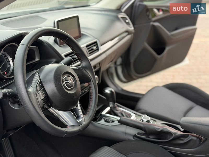 Седан Mazda 3 2014 в Виннице