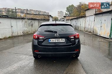 Хэтчбек Mazda 3 2018 в Киеве