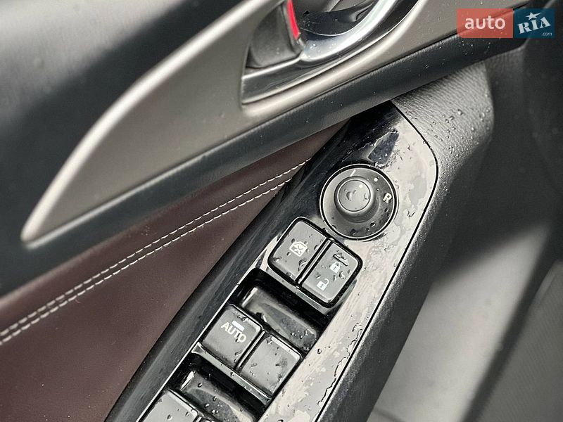 Хэтчбек Mazda 3 2018 в Киеве