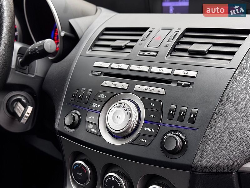 Хэтчбек Mazda 3 2010 в Виннице