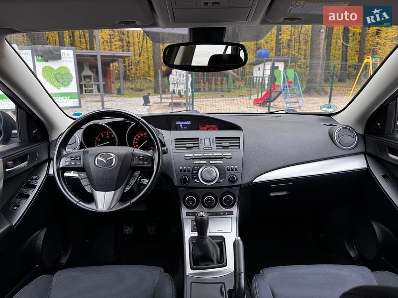 Хэтчбек Mazda 3 2010 в Виннице