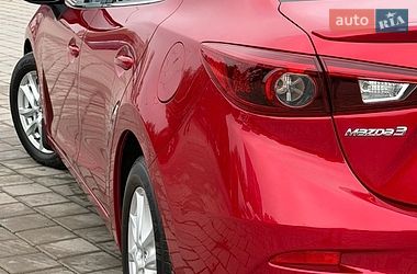 Седан Mazda 3 2013 в Черкассах