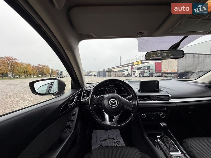 Седан Mazda 3 2013 в Черкассах