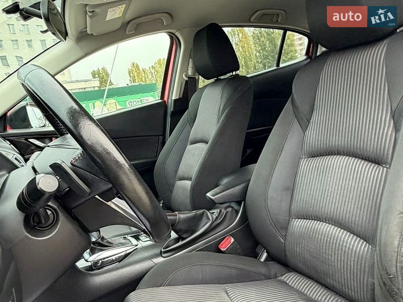 Седан Mazda 3 2013 в Черкассах