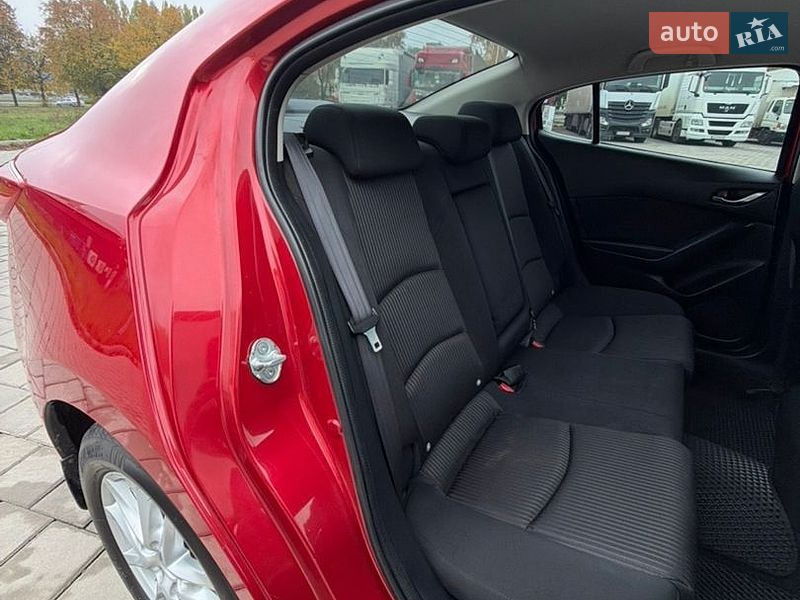 Седан Mazda 3 2013 в Черкассах