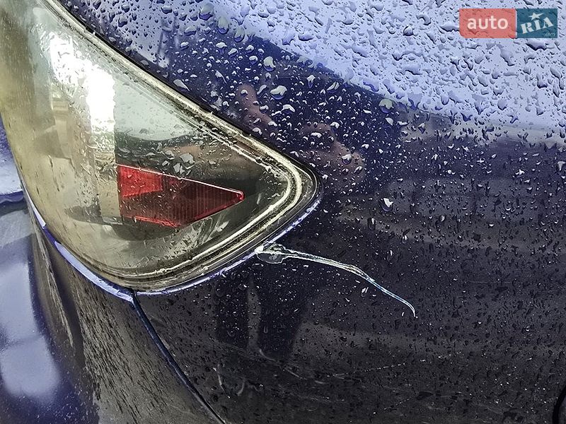 Седан Mazda 3 2005 в Буче