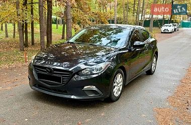 Седан Mazda 3 2015 в Киеве