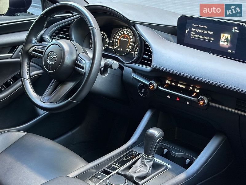 Хэтчбек Mazda 3 2023 в Ивано-Франковске