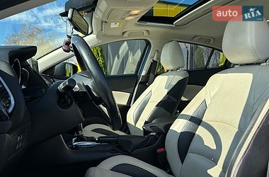 Седан Mazda 3 2014 в Івано-Франківську